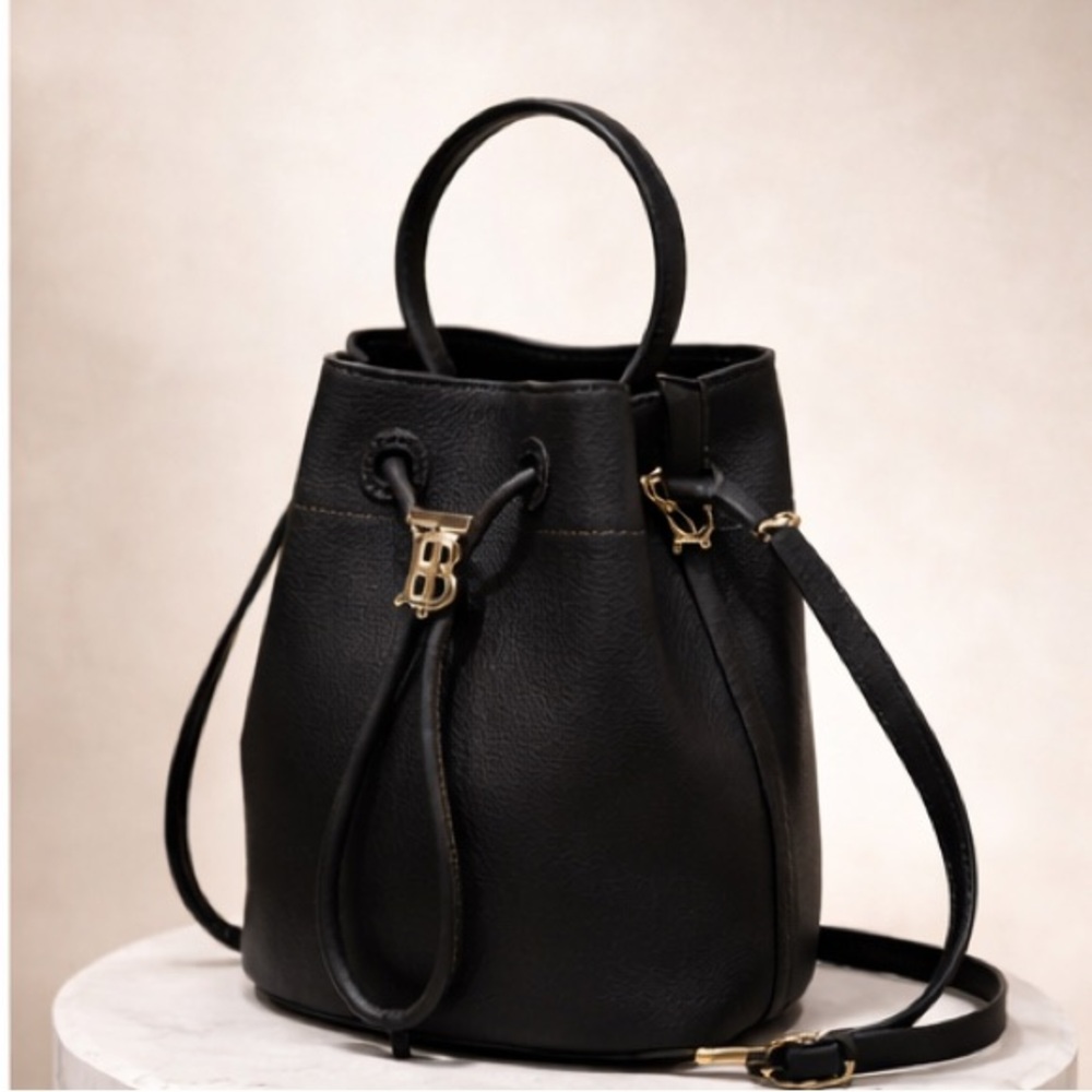 Burberry Black Bucket Leather Shoulder & Handle Bag - Picture 2 of 7